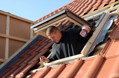 Pose de fenêtres de toit Velux à Montaudin